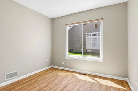 1322 Pennsbury Lane Aurora IL 60502