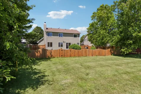 1322 Pennsbury Lane Aurora IL 60502