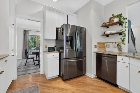 39W240 East Mallory Drive Geneva IL 60134