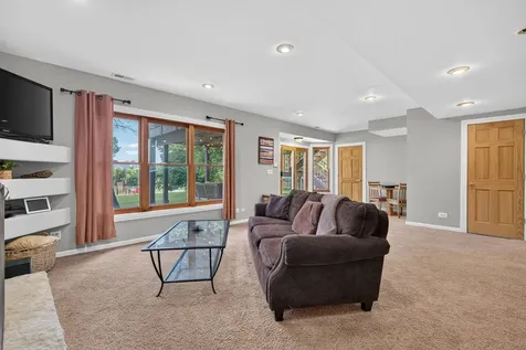 39W240 East Mallory Drive Geneva IL 60134