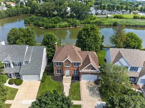 39W240 East Mallory Drive Geneva IL 60134