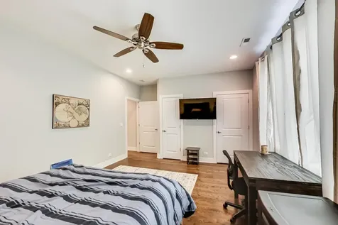 2618 North Halsted Street Chicago IL 60614