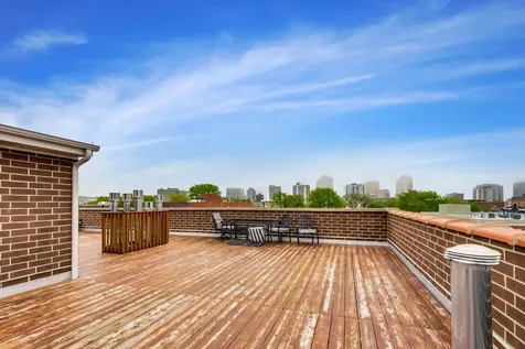 2618 North Halsted Street Chicago IL 60614