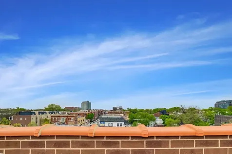 2618 North Halsted Street Chicago IL 60614