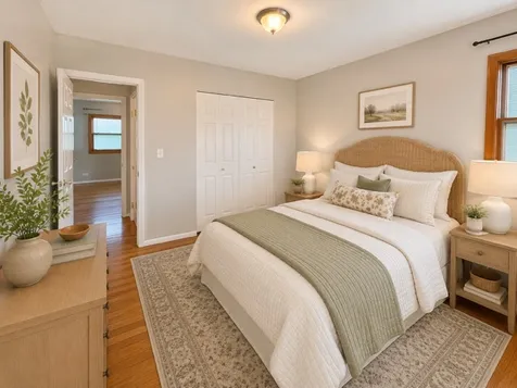 1525 North Patton Avenue Arlington Heights IL 60004