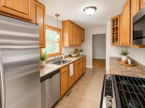 1525 North Patton Avenue Arlington Heights IL 60004