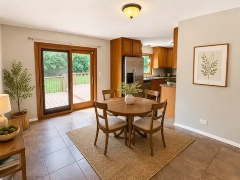 1525 North Patton Avenue Arlington Heights IL 60004