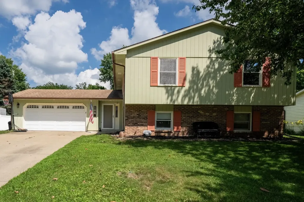 104 Nottingham Chase Normal IL 61761