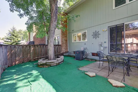 330 Elmwood Lane Bloomingdale IL 60108