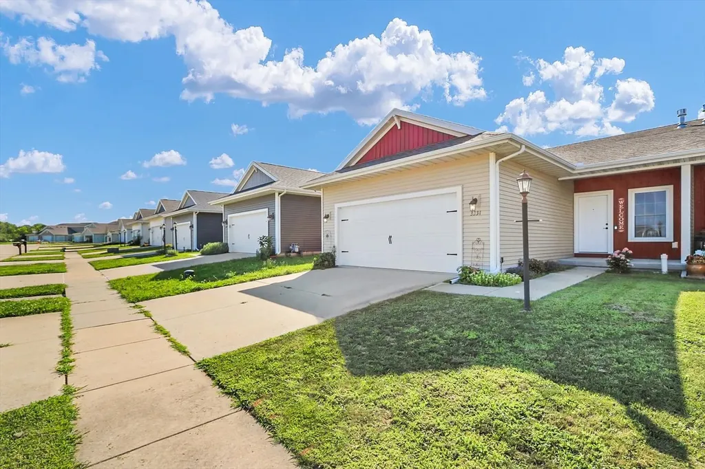 3331 Boulder Ridge Drive Champaign IL 61822