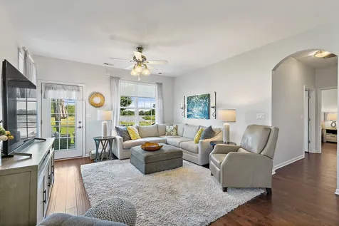 545 Autumn Circle Pingree Grove IL 60140