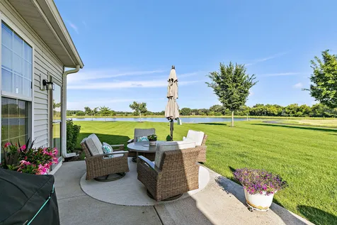 545 Autumn Circle Pingree Grove IL 60140