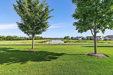 545 Autumn Circle Pingree Grove IL 60140