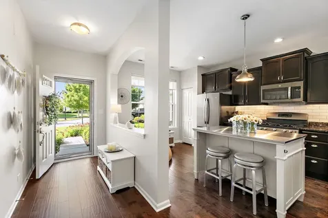 545 Autumn Circle Pingree Grove IL 60140