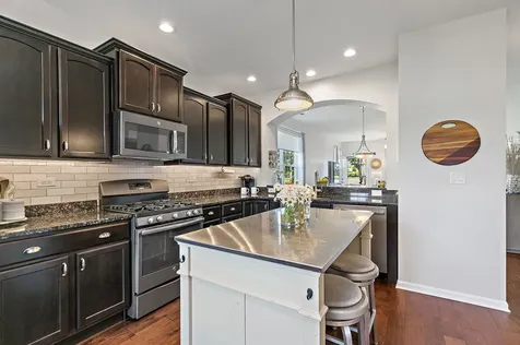 545 Autumn Circle Pingree Grove IL 60140