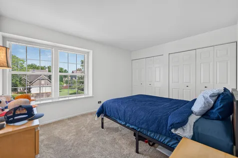 1696 Brigham Lane Crystal Lake IL 60014