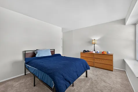 1696 Brigham Lane Crystal Lake IL 60014