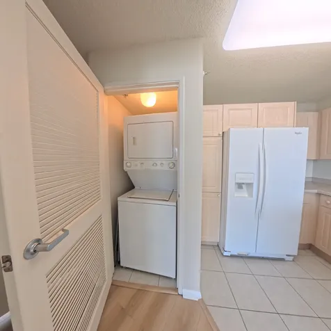 1720 Maple Avenue Evanston IL 60201
