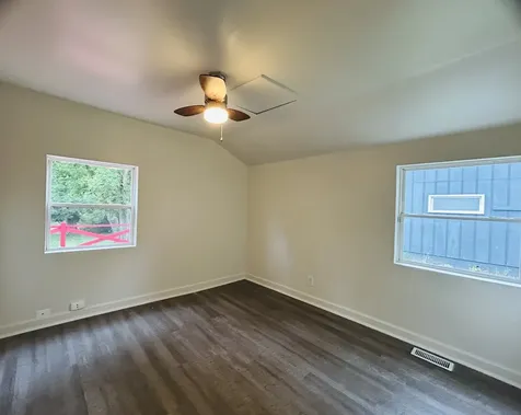 6415 North Shore Avenue Spring Grove IL 60081