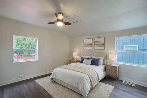 6415 North Shore Avenue Spring Grove IL 60081