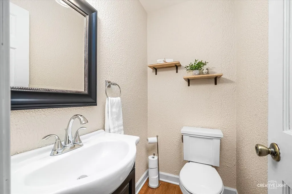 80 Bunting Lane Naperville IL 60565