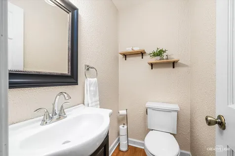 80 Bunting Lane Naperville IL 60565