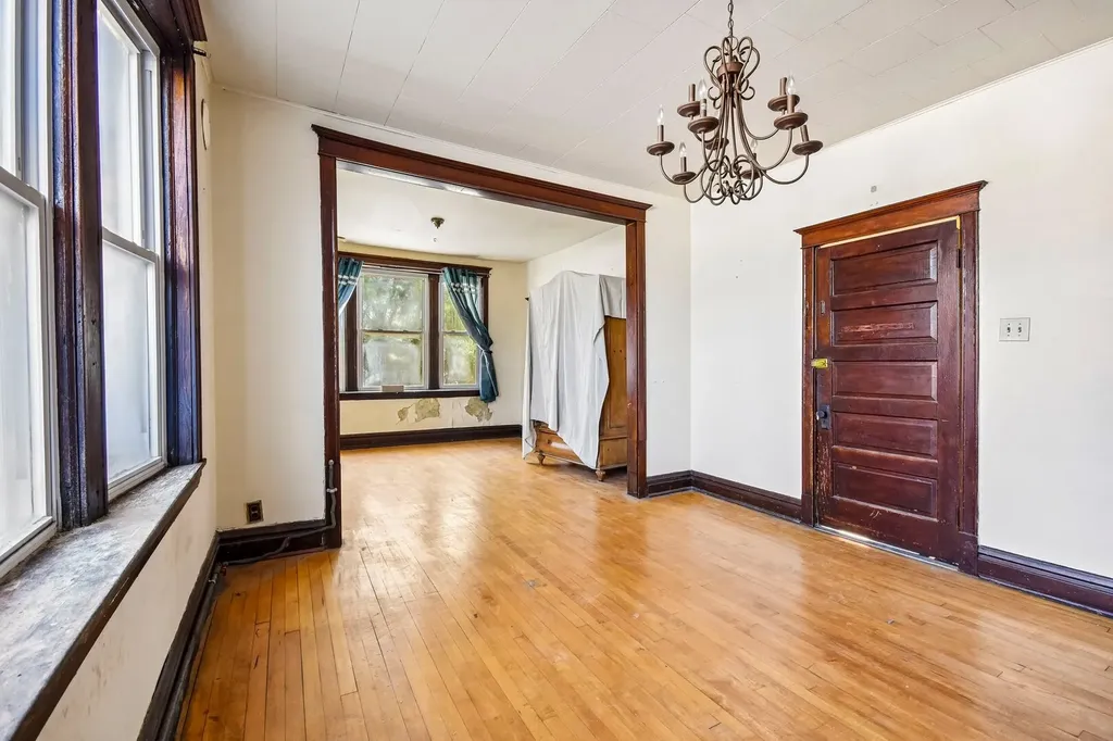 3038 West 38th Place Chicago IL 60632