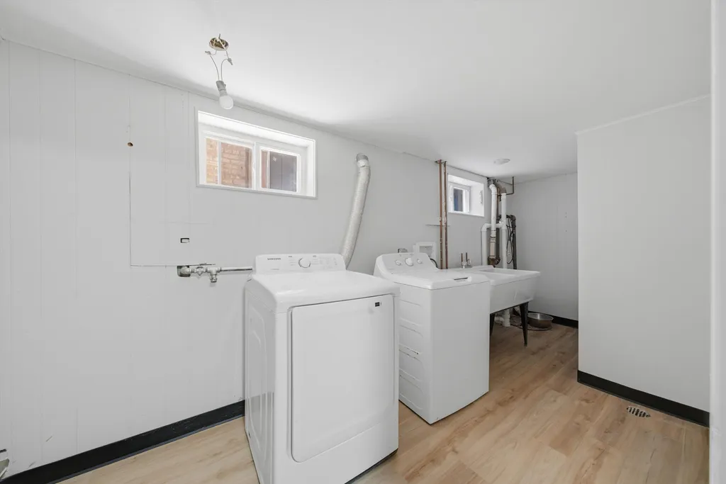 6332 North Mobile Avenue Chicago IL 60646