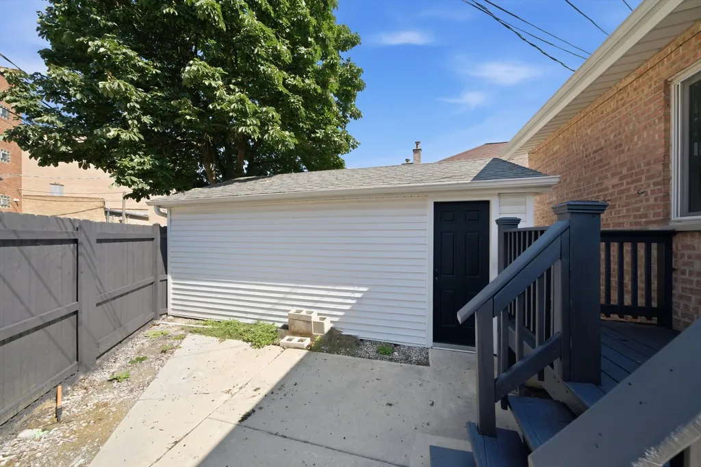 6332 North Mobile Avenue Chicago IL 60646