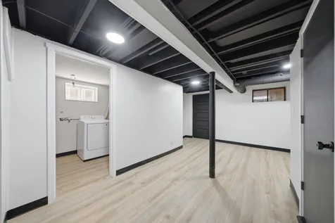 6332 North Mobile Avenue Chicago IL 60646