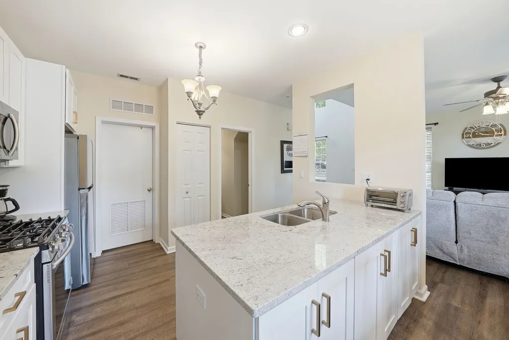 2759 Sheridan Court Naperville IL 60563