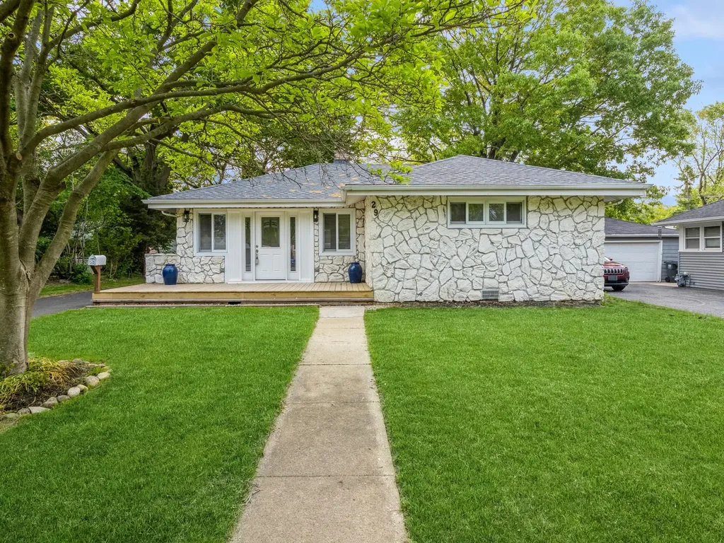 29 South Ash Street Palatine IL 60067