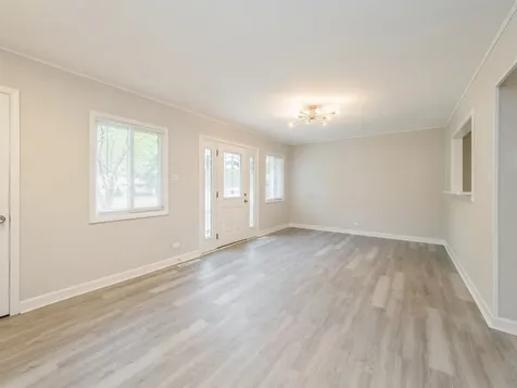 29 South Ash Street Palatine IL 60067