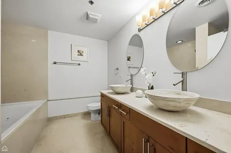 2545 South Dearborn Street Chicago IL 60616