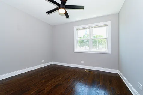 55 West 77th Place Chicago IL 60620