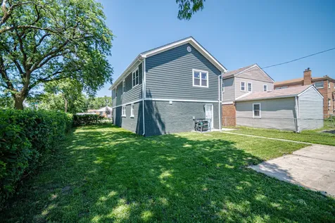 55 West 77th Place Chicago IL 60620