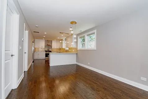 55 West 77th Place Chicago IL 60620
