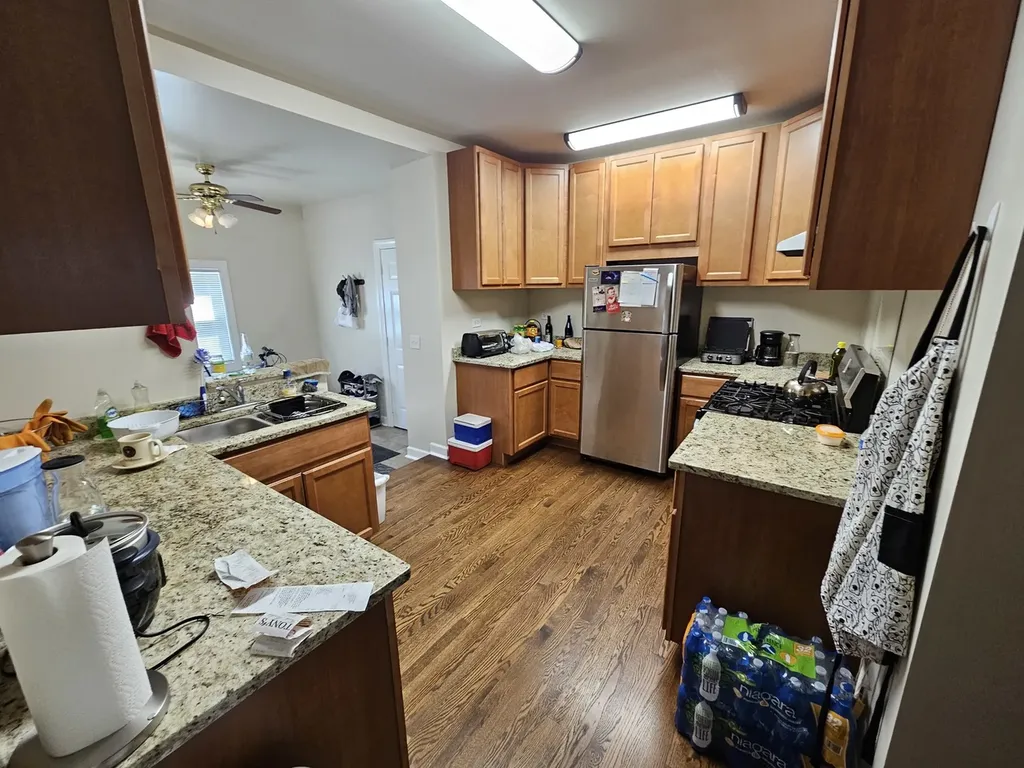 3851 North Laramie Avenue Chicago IL 60641