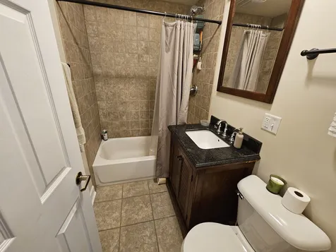 3851 North Laramie Avenue Chicago IL 60641