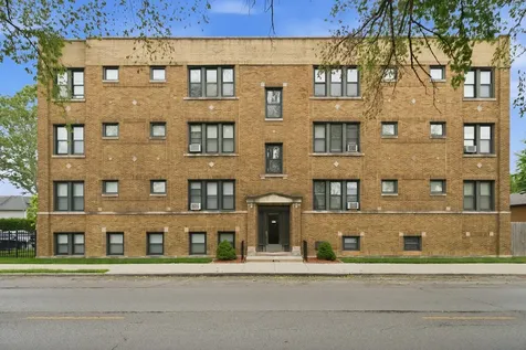 3851 North Laramie Avenue Chicago IL 60641