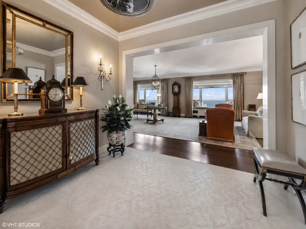 800 North Michigan Avenue Chicago IL 60611