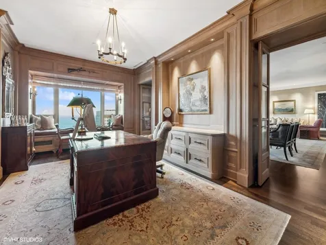 800 North Michigan Avenue Chicago IL 60611