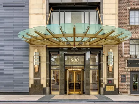 800 North Michigan Avenue Chicago IL 60611