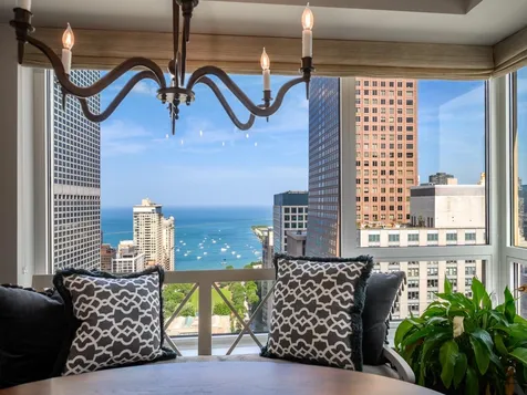 800 North Michigan Avenue Chicago IL 60611