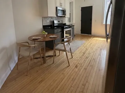 5135 South Dorchester Avenue Chicago IL 60615
