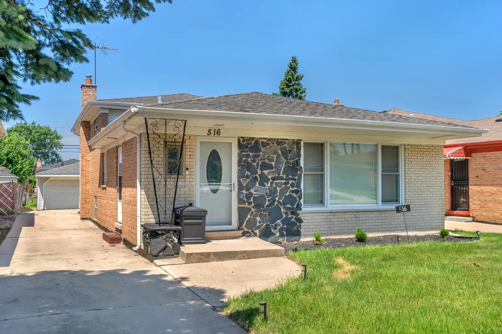 516 Exchange Avenue Calumet City IL 60409