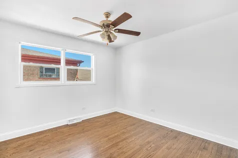 516 Exchange Avenue Calumet City IL 60409