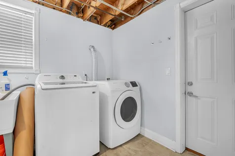 516 Exchange Avenue Calumet City IL 60409
