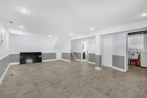 516 Exchange Avenue Calumet City IL 60409
