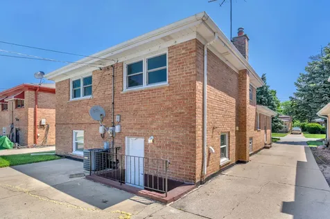 516 Exchange Avenue Calumet City IL 60409